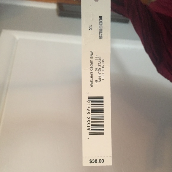 Apt. 9 Maroon Crinkle Long Sleeve Button Up - Picture 6 of 8